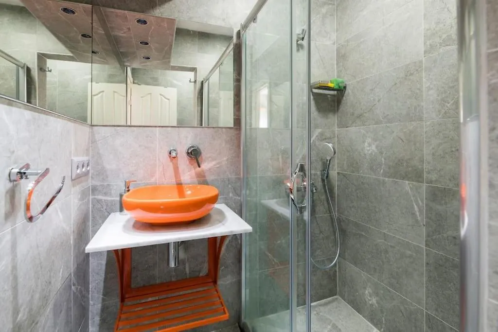 Cute 1 Room W Ac 300 Meters To Istiklal Street Istanbul