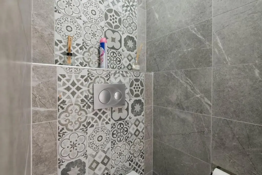 Cute 1 Room W Ac 300 Meters To Istiklal Street Istanbul Apartment